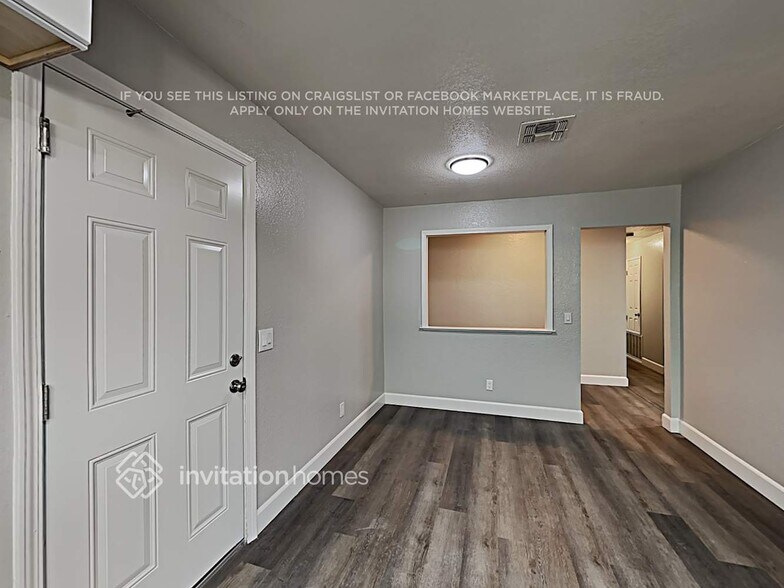 Building Photo - 7826 Ashmont St