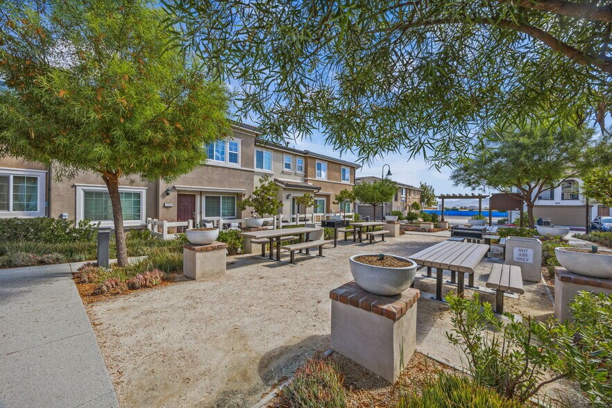 Building Photo - 28427 Partridge Way