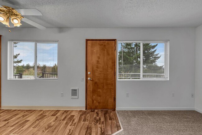 Interior Photo - King City Apartments