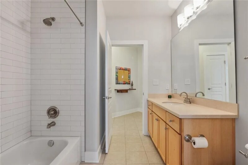 Building Photo - 799 Hammond Dr