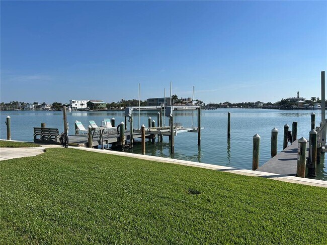 Building Photo - 125 104th Ave