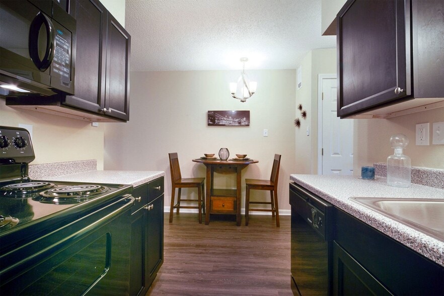 Building Photo - Bowman Heights Apartments