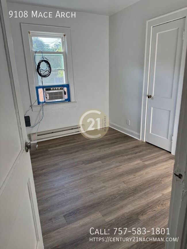 Building Photo - 9108 Mace Arch