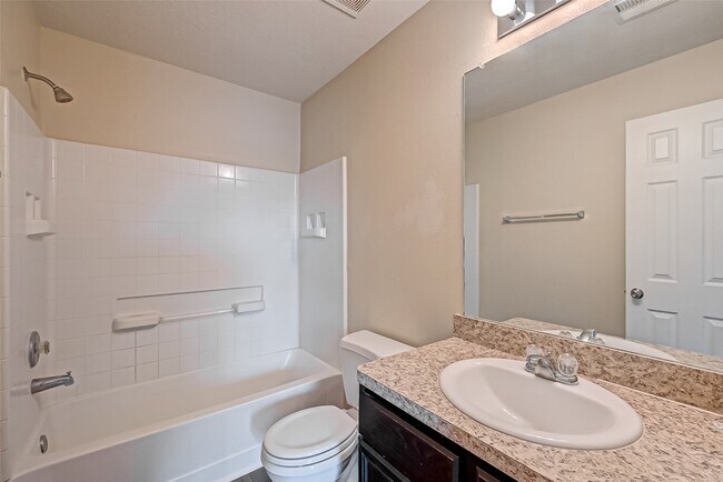 Building Photo - 838 Darbydale Crossing Ln