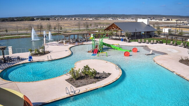 Building Photo - Large, 4 bedroom single story in a beautiful community full of amenities for you to enjoy!