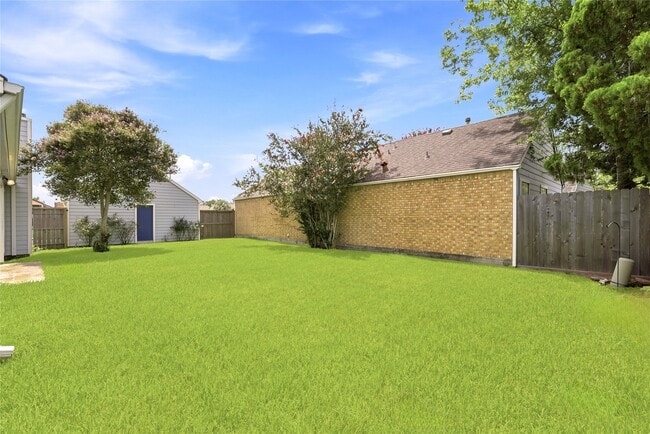 Building Photo - 16625 Ivy Grove Dr
