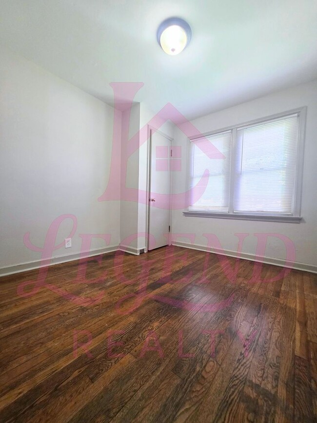Building Photo - 10413 Ewell Dr