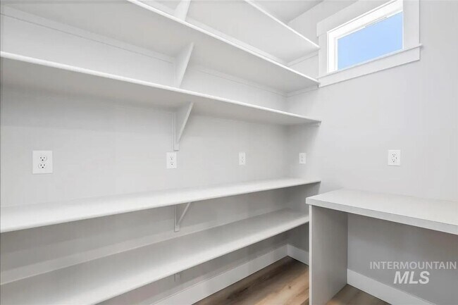 Building Photo - 578 Hidden Mill Ct.