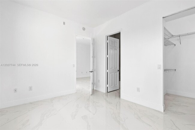 Building Photo - 4404 SW 160th Ave