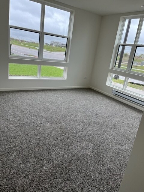Building Photo - 2211 Parkside Dr