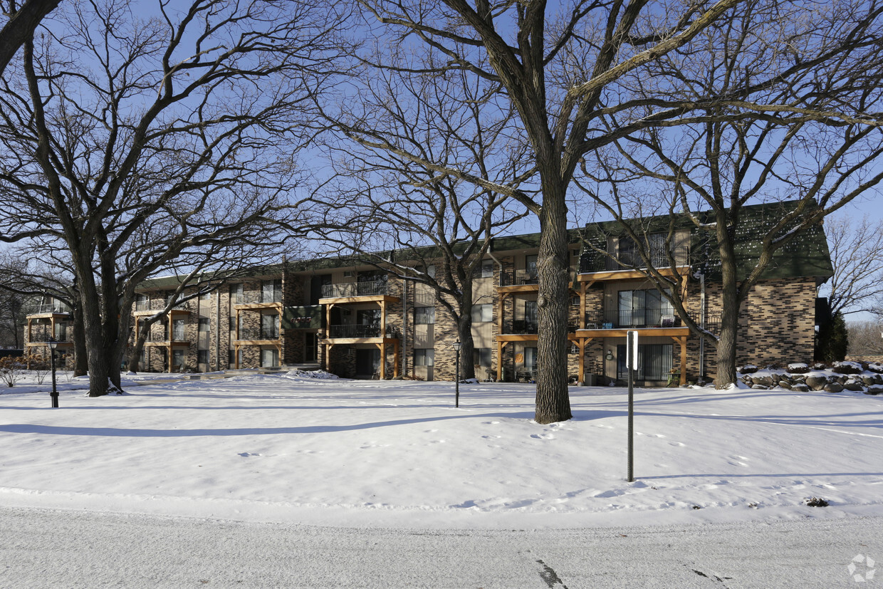 Garden Oaks Apartments Coon Rapids Mn Apartment Finder