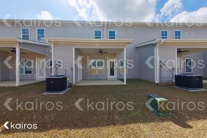 Building Photo - 3717 Oak Leaf Wy