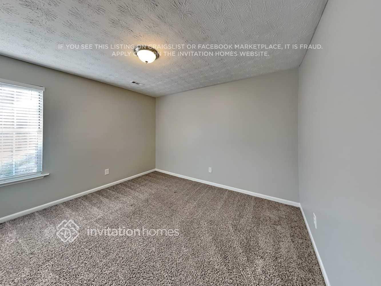 Building Photo - 60 Melton Way