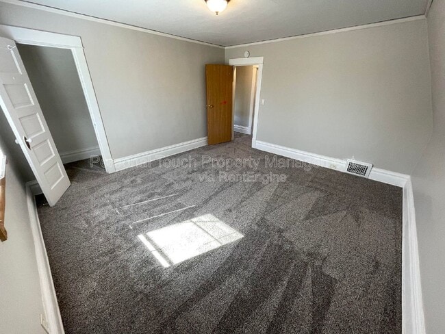 Building Photo - 1705 11th Ave N