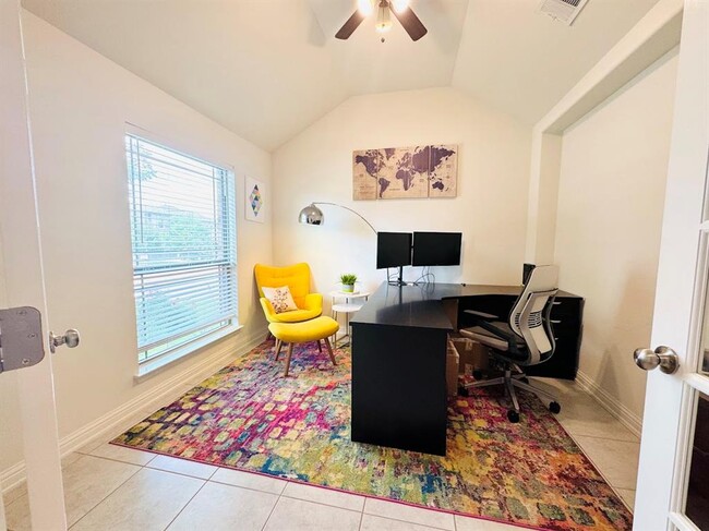 Building Photo - 12908 Cardinal Flower Dr