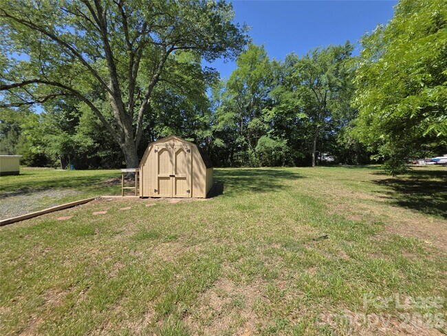 Building Photo - 5830 US-601