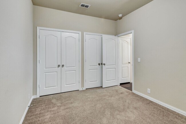 Building Photo - 4936 Lemon Grove Dr