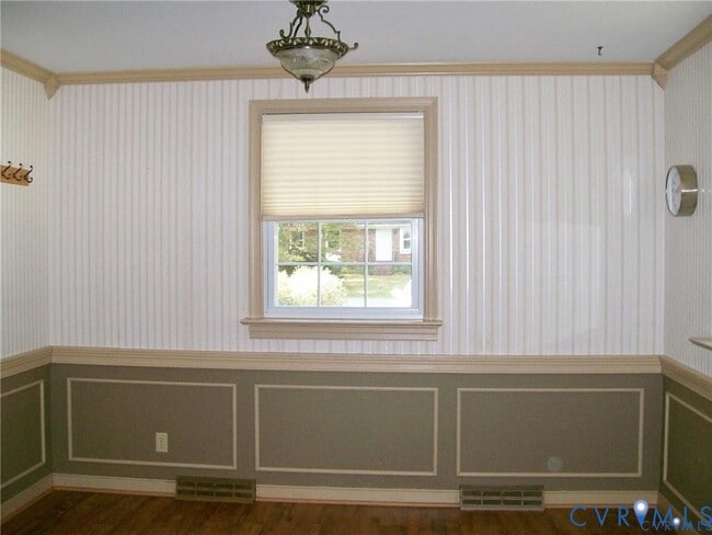 Building Photo - 1243 Peck Rd