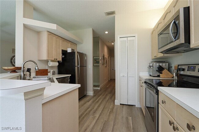 Building Photo - 13140 Hamilton Harbour Dr