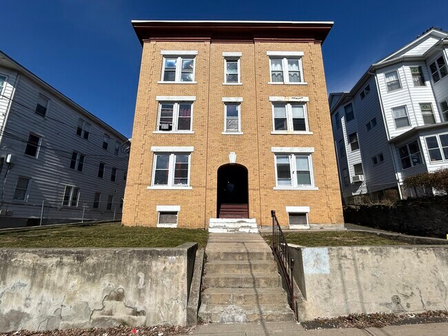 Building Photo - 20 Beatty St