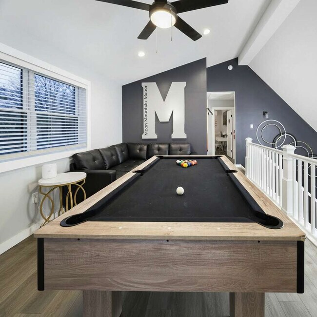 Building Photo - 126 Petrarch Trail