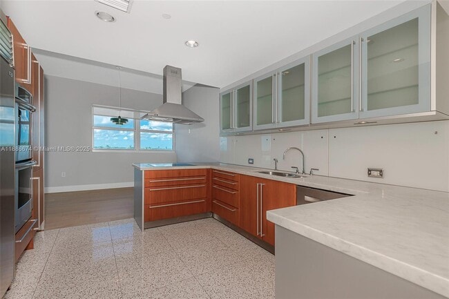 Building Photo - 6103 Aqua Ave