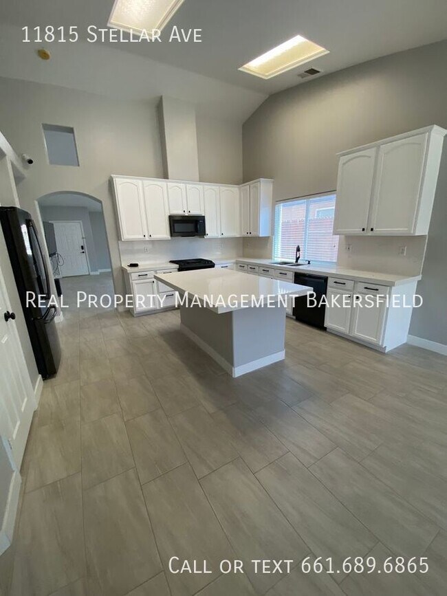 Building Photo - 11815 Stellar Ave