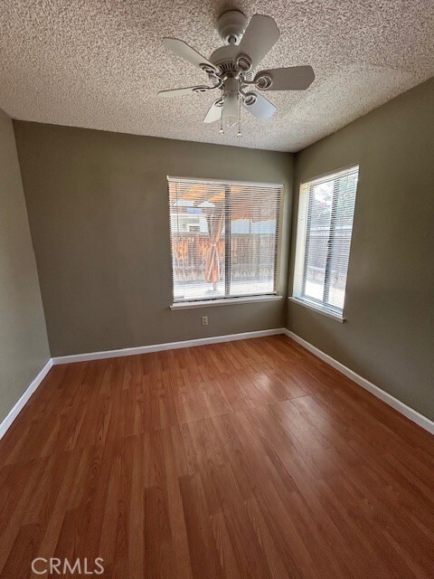 Building Photo - 1569 Ruby Dr