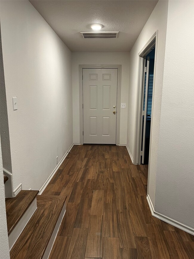 Building Photo - 4918 Cloudhaven Ct