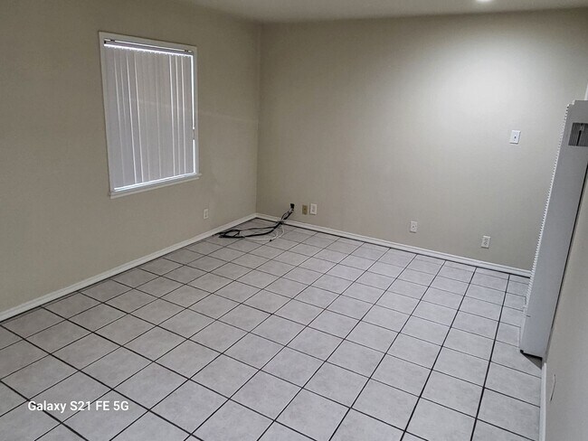 Building Photo - 2100 Cabrillo Ave