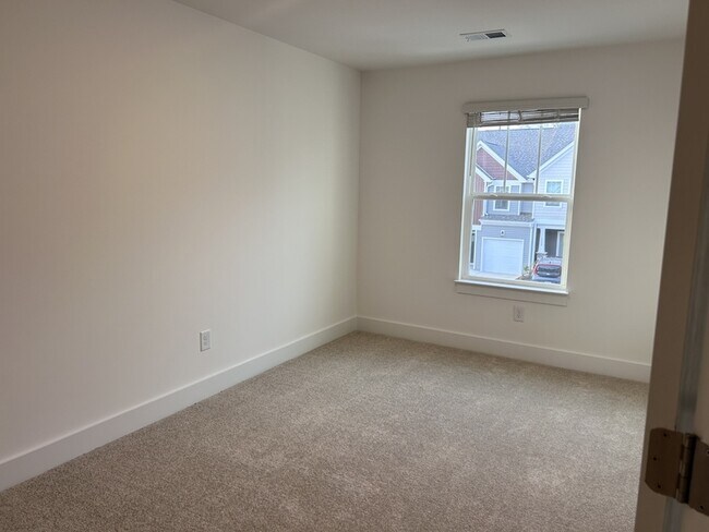 Building Photo - 1329 Maplesmith Wy