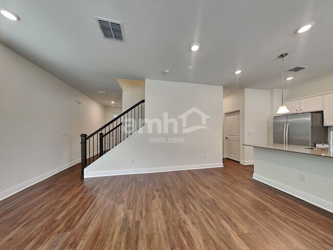 Building Photo - 27265 St Andrews Ave