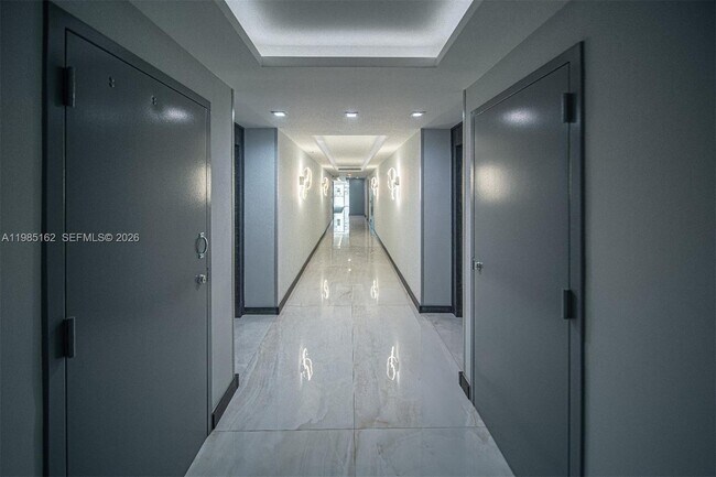 Building Photo - 16445 Collins Ave