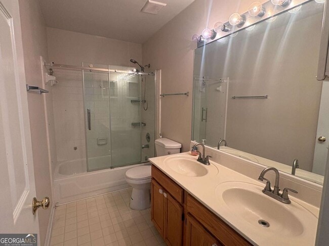 Building Photo - 3105 Binghampton Ln