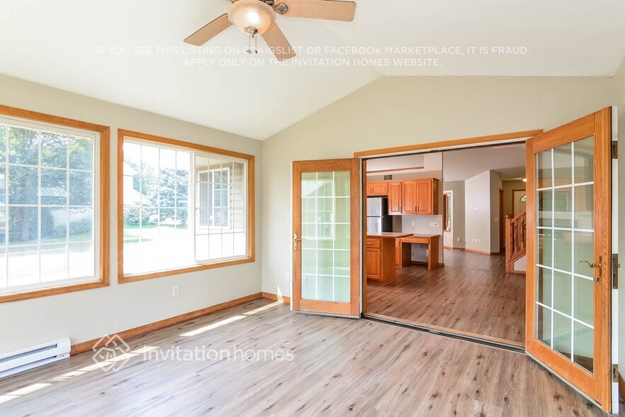Building Photo - 930 118th Ln NE