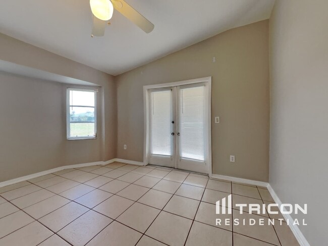 Building Photo - 492 Rio De Janeiro Ave