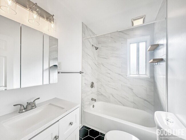 Building Photo - Great 2B/1BA House in Linda Vista!