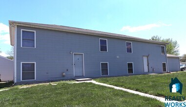 Building Photo - 2608 Q St