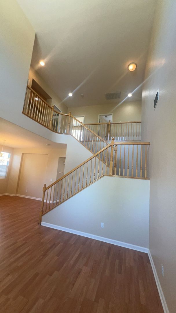 Building Photo - 3548 Santa Maria Ave