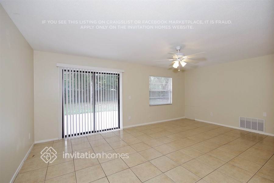 Building Photo - 816 Walnut Pl