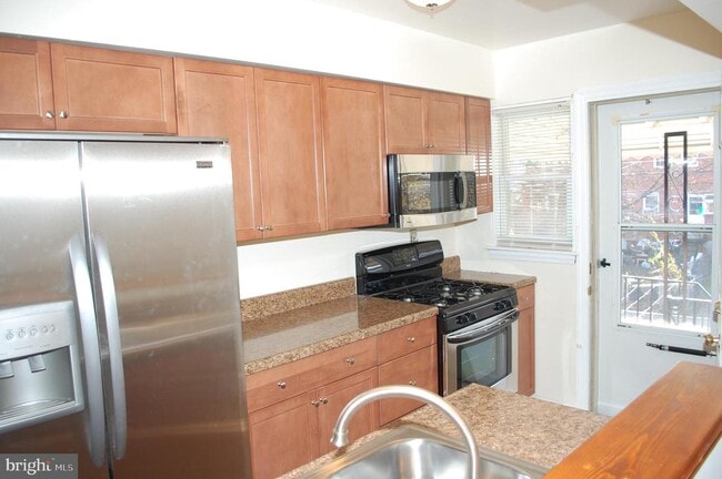 Building Photo - 1707 Pin Oak Rd