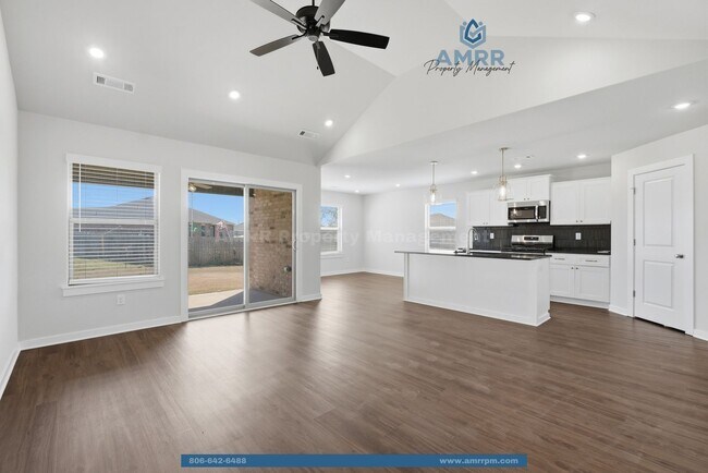 Building Photo - New Beginnings Start with AMRR: Spacious 3 Bedroom new build in Siloam Springs!