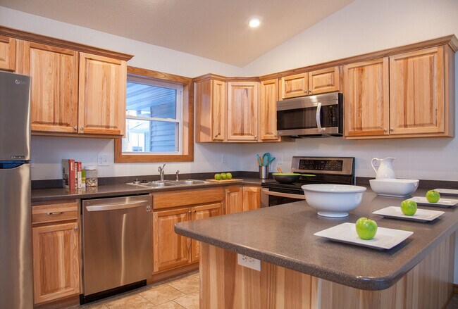 Building Photo - 569 Lulu Ln