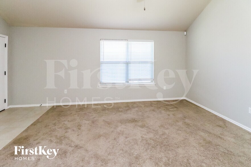 Building Photo - 9100 SW 46th St