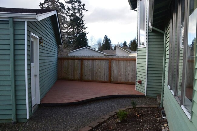 Building Photo - Beautiful and Bright Corner Lot Home in Ev...