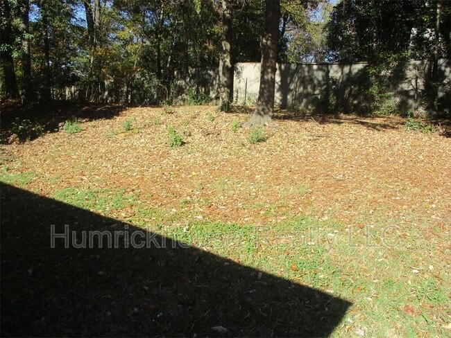 Building Photo - 1725 Longleaf Dr