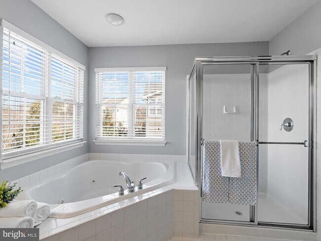 Building Photo - 47326 Sterdley Falls Terrace