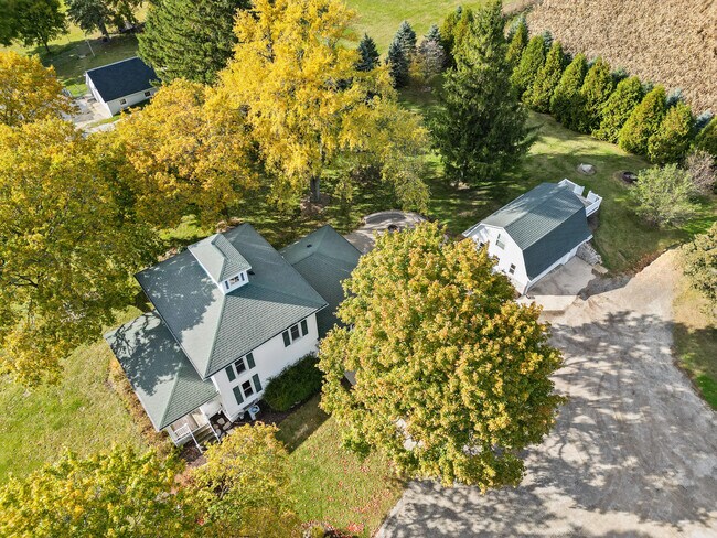 Building Photo - W5838 County Rd A