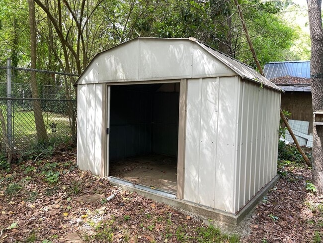 Building Photo - Beautiful 2 bed, 1 bath brick home! Located in Asheboro near McCrary Park!