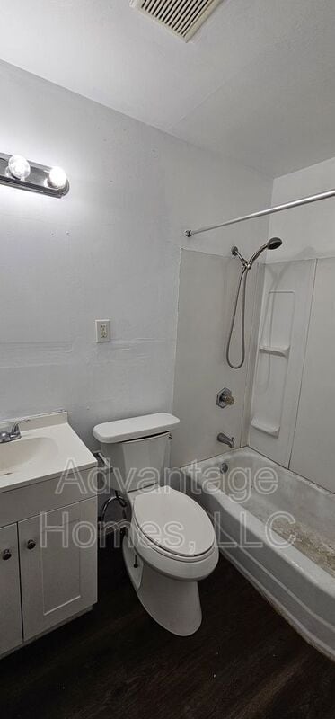 Building Photo - 9625 Beacon Ave